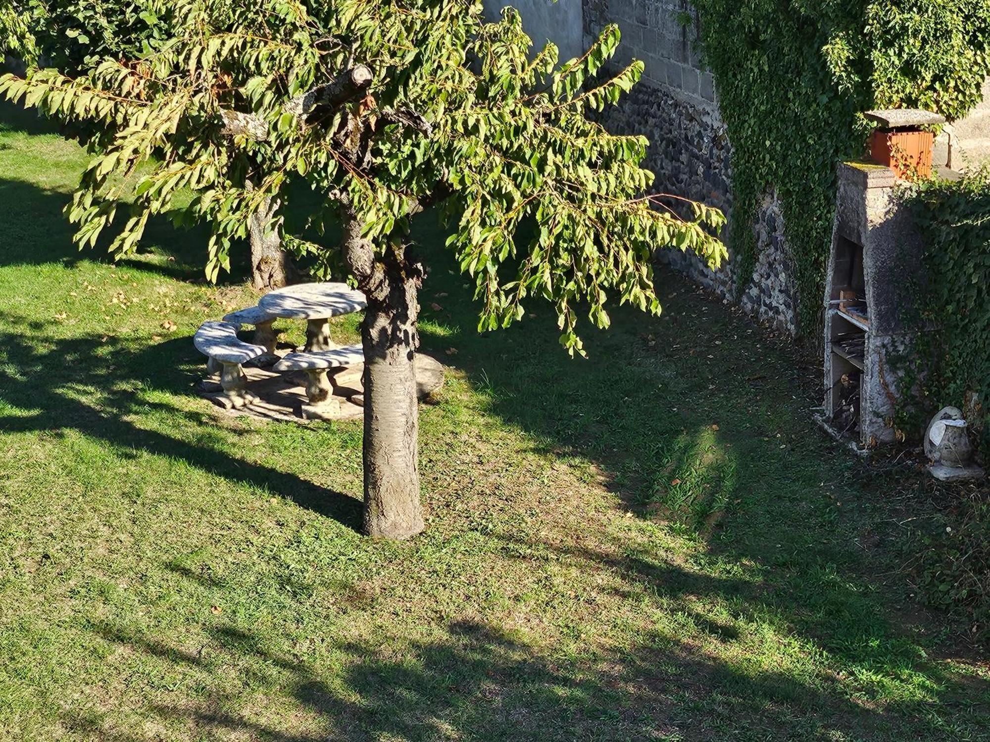 Apartament La Bourzede Langeac Zewnętrze zdjęcie